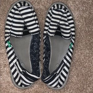 Sanuk Shoes